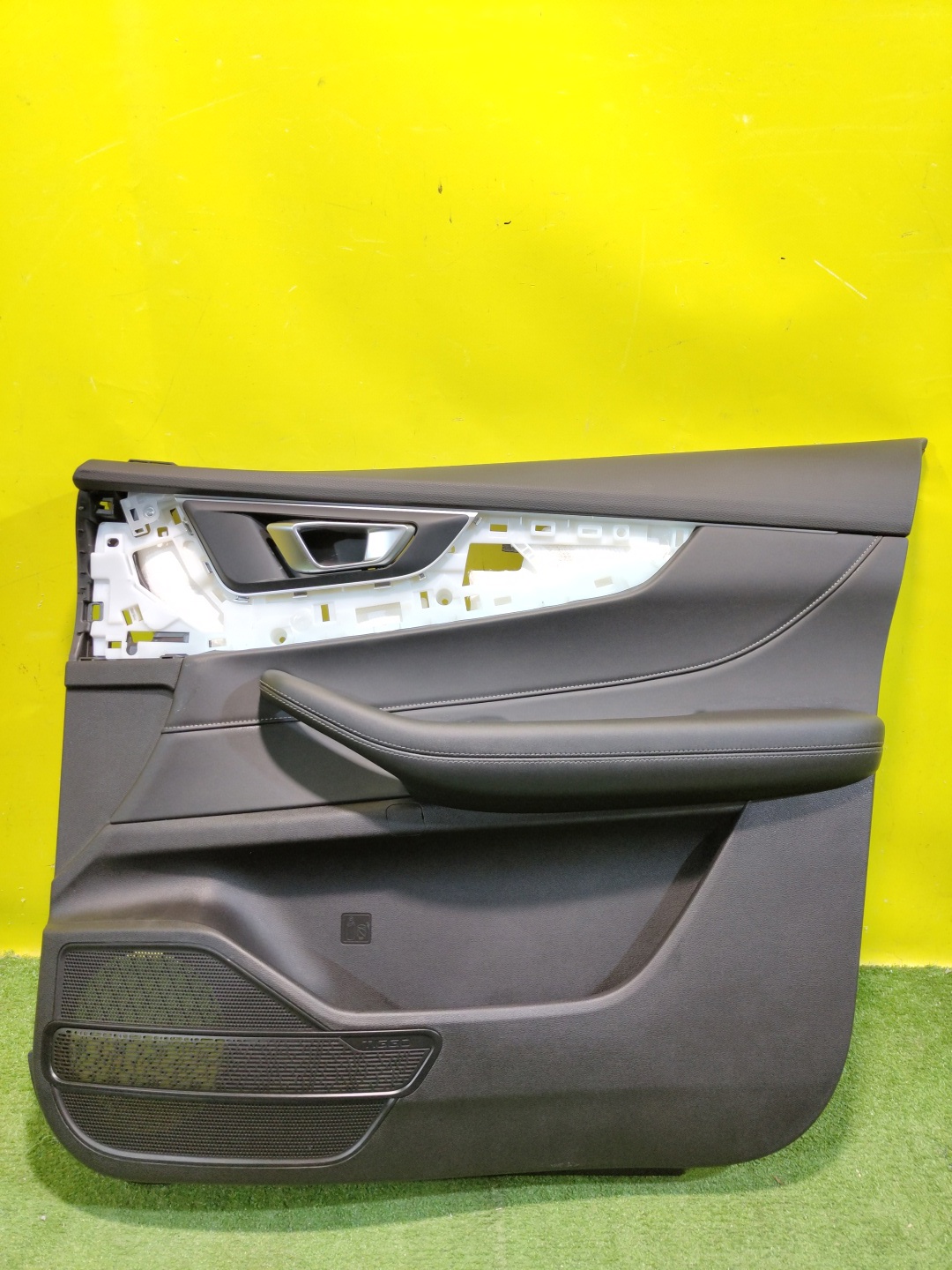 Chery Tiggo 4 Pro 2021 для Обшивка двери передней правой