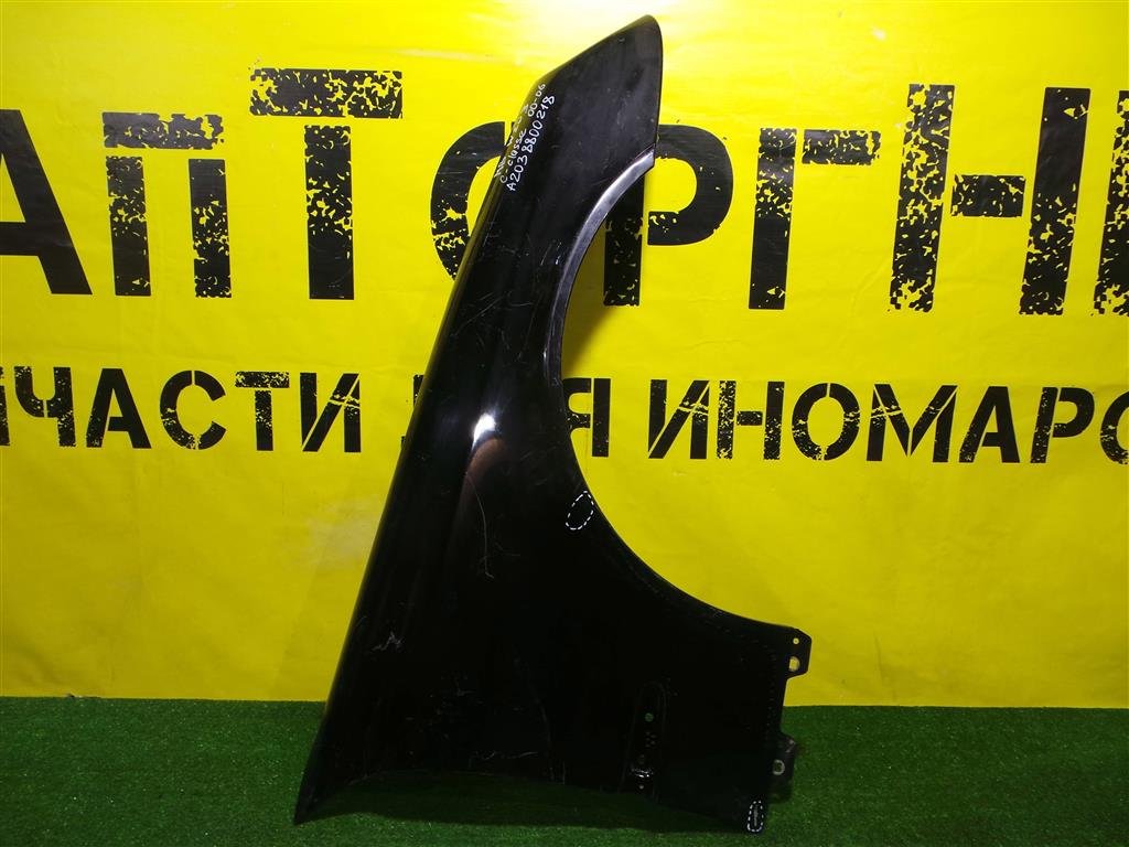 MERСEDES BENZ C-Class (W203) 2000 для Крыло переднее правое