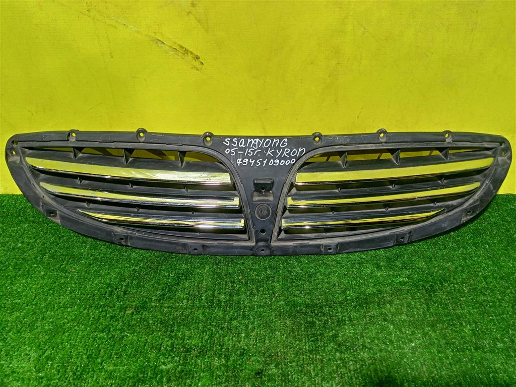 Ssang Yong Kyron 2006 для Решетка радиатора