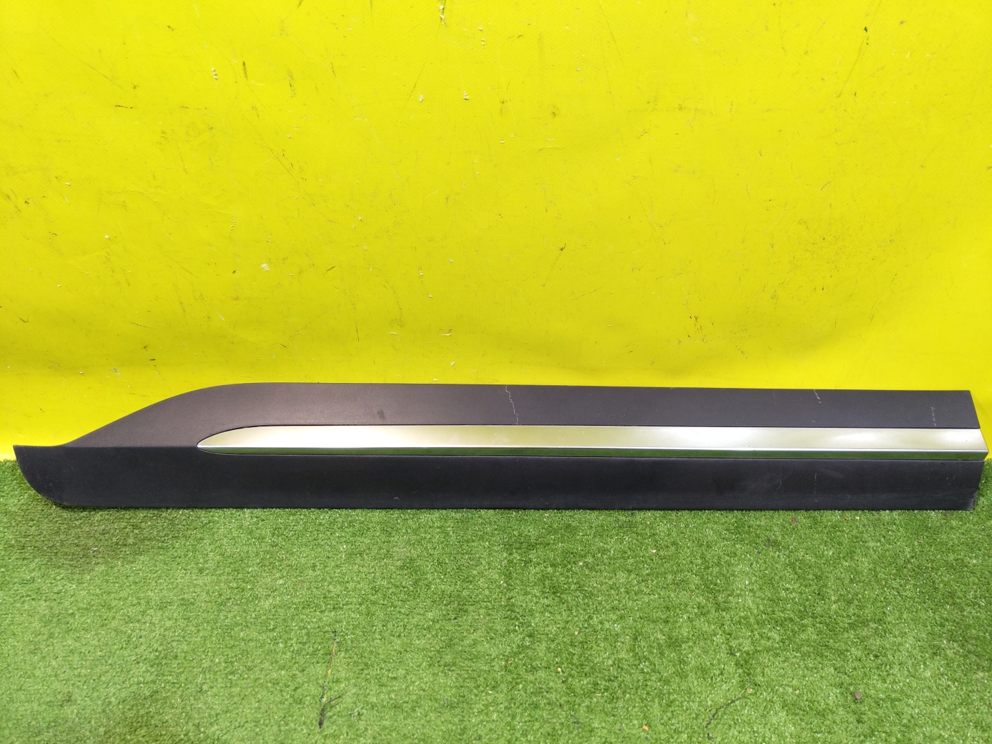 Kia Carnival (KA4) 2020 для Накладка двери задней правой