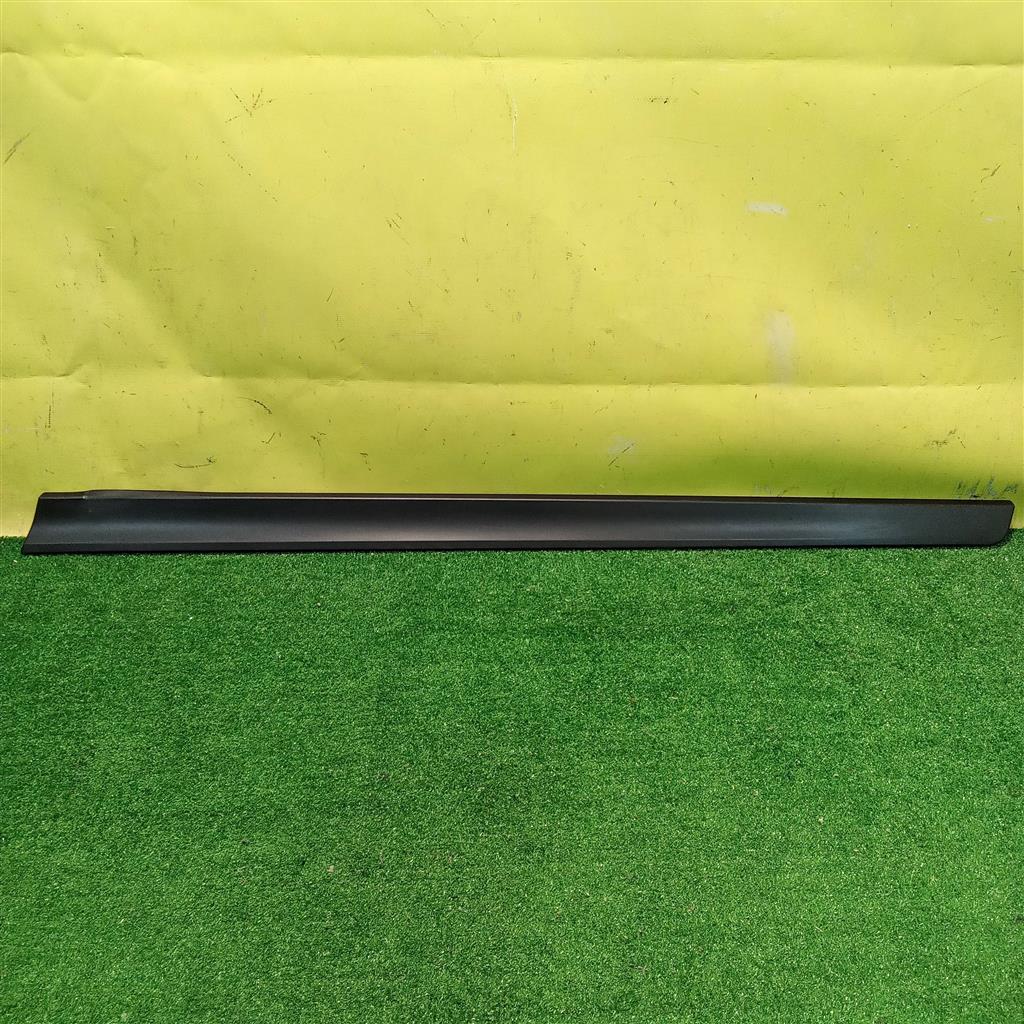 Nissan X-Trail (T32) 2014 для Накладка двери передней правой