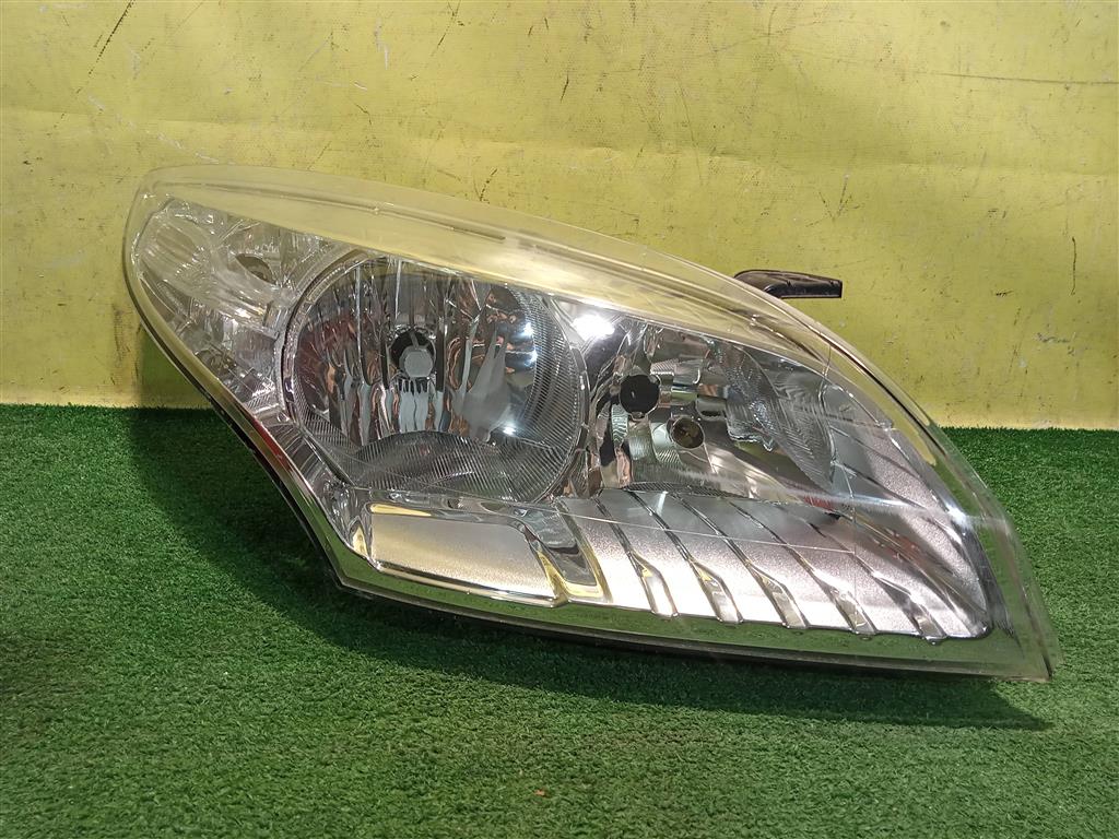 Renault Megane III 2009  для Фара правая