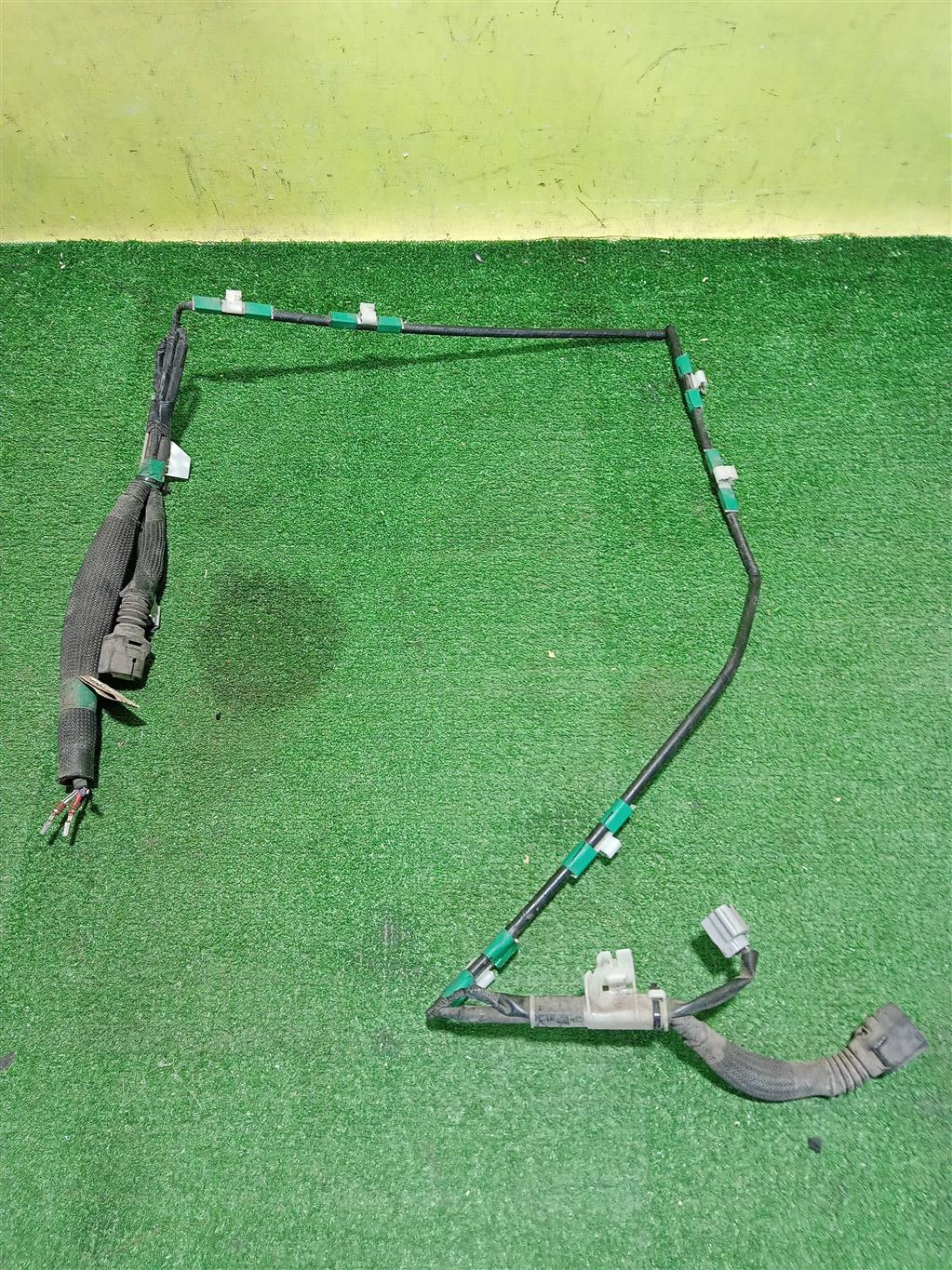 Toyota RAV4 2013 для Проводка (коса)