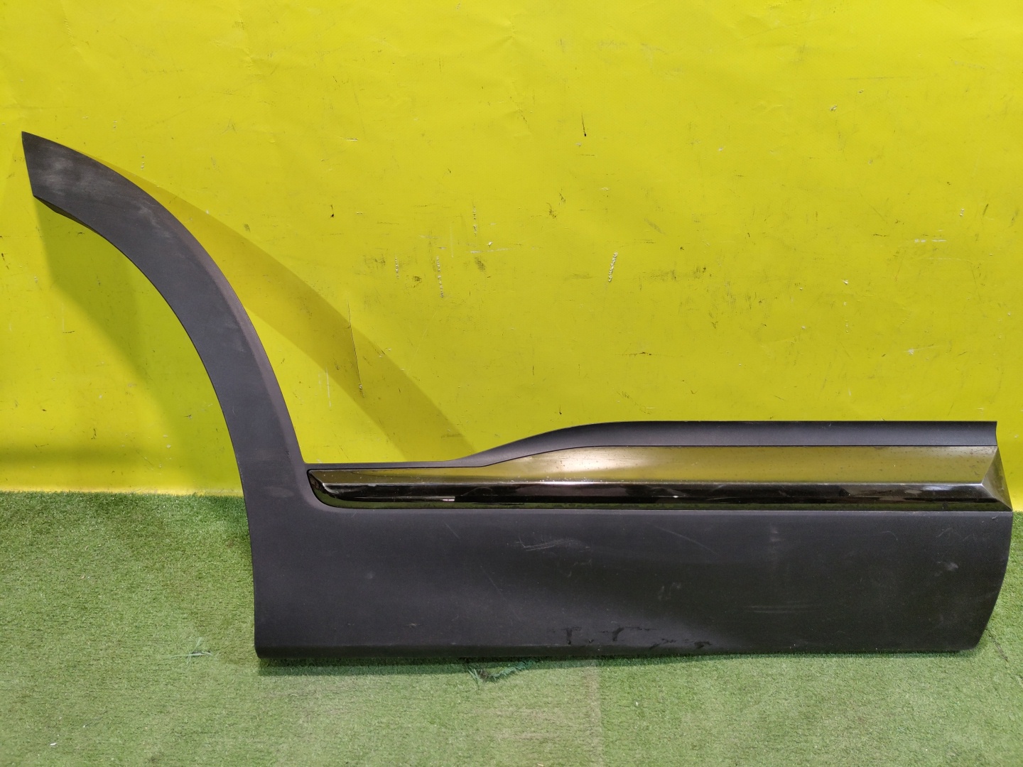 Hyundai Santa Fe (TM) 2018 для Накладка двери задней правой