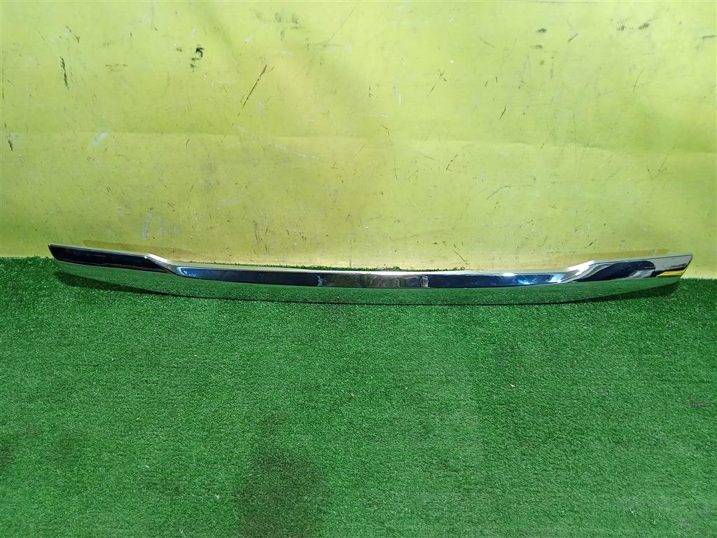 Mitsubishi Pajero/Montero Sport (KS) 2019 для Накладка двери багажника