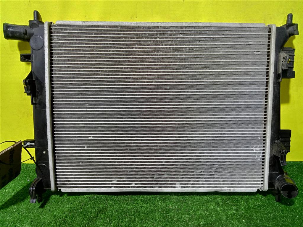 Hyundai Solaris 2010 для Радиатор основной