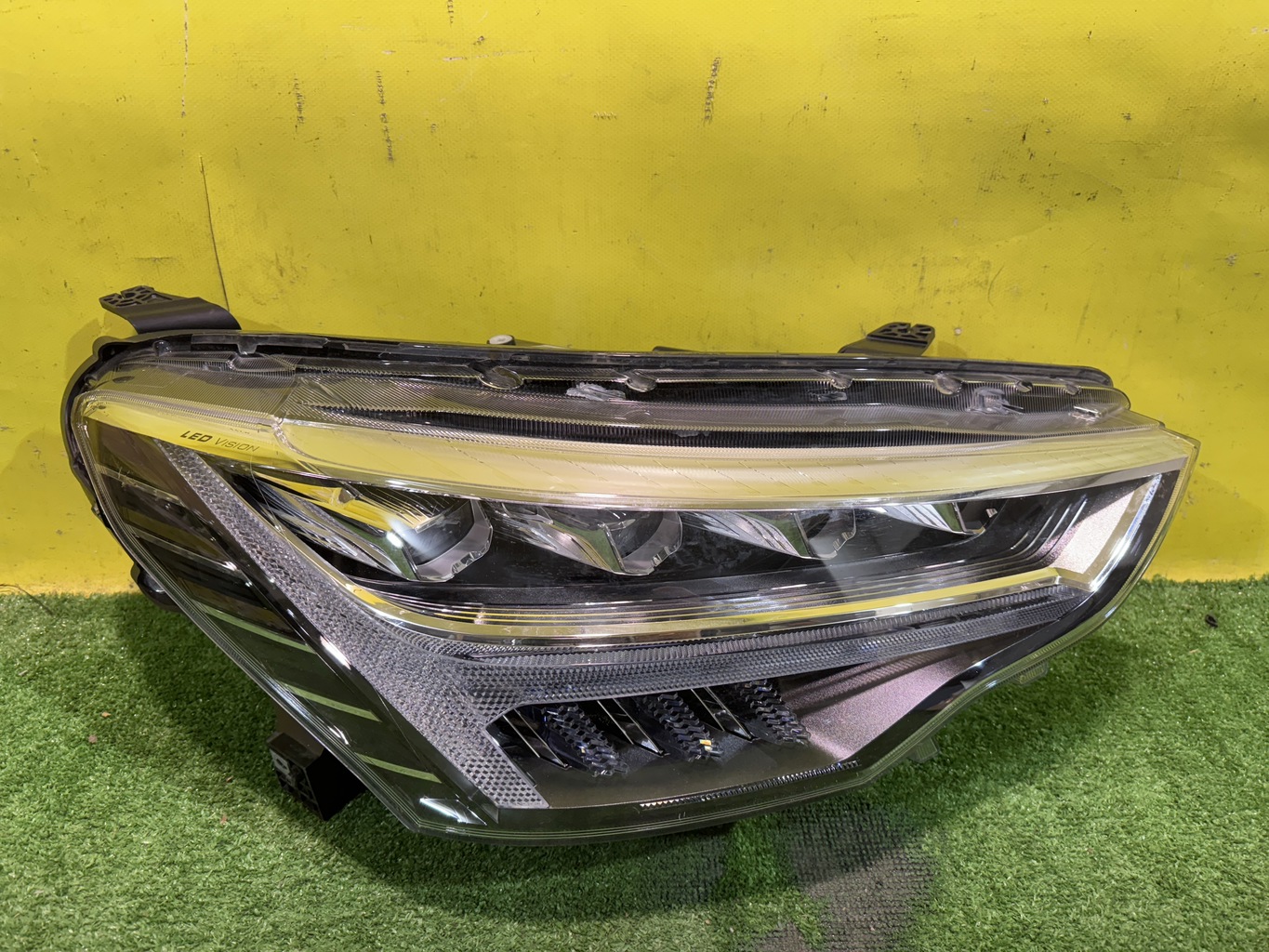 Haval (Хавал) Jolion 2020 для Фара правая LED