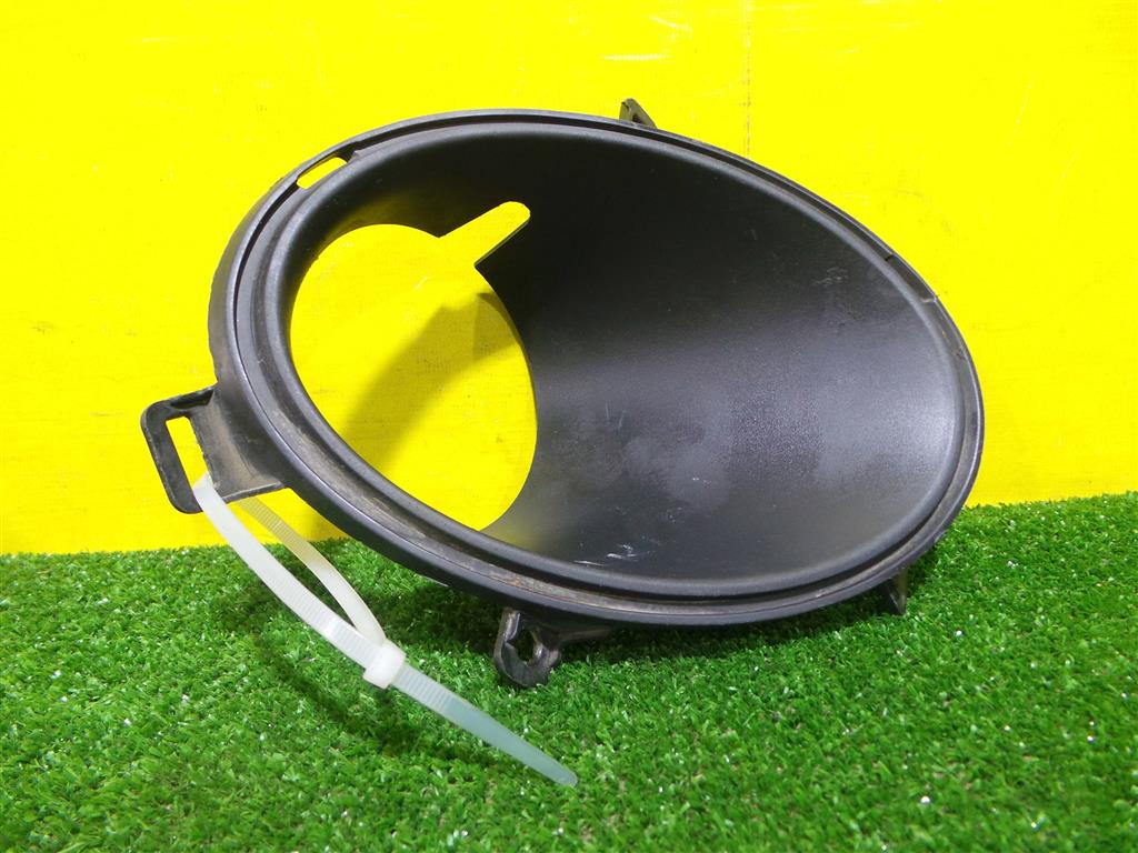 Chevrolet Orlando 2009 для Решетка в бампер правая