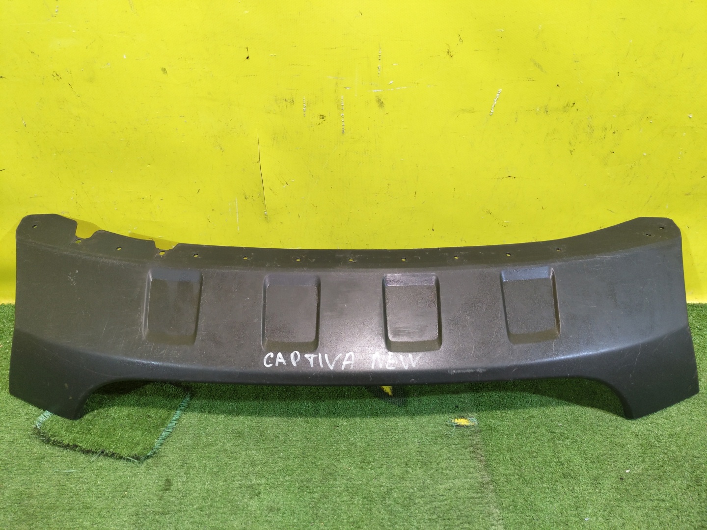 Chevrolet Captiva (C140) 2011 для Накладка переднего бампера