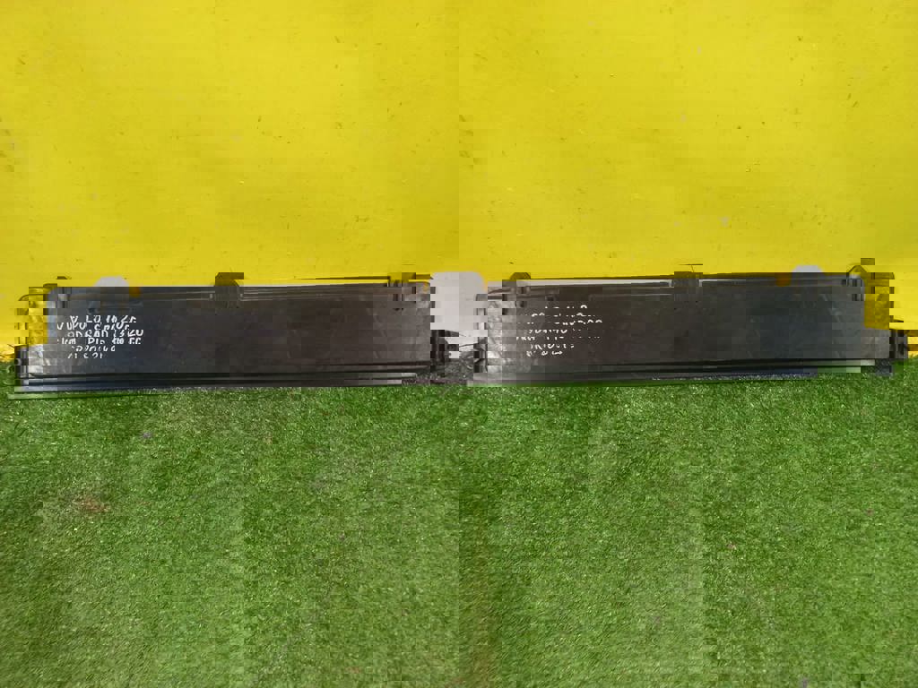 Volkswagen  Polo (Sed RUS) 2011 для Кронштейн радиатора