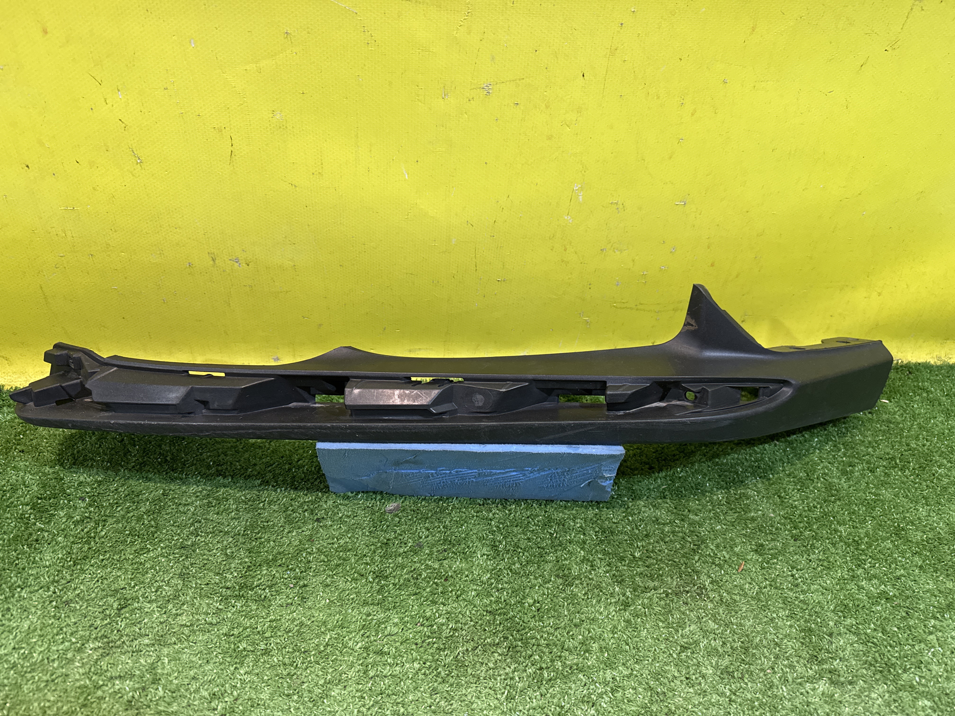 Lexus NX 2017 для Накладка бампера передняя левая