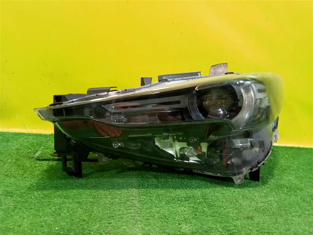 Mazda CX-5 KF 2017 для Фара левая LED