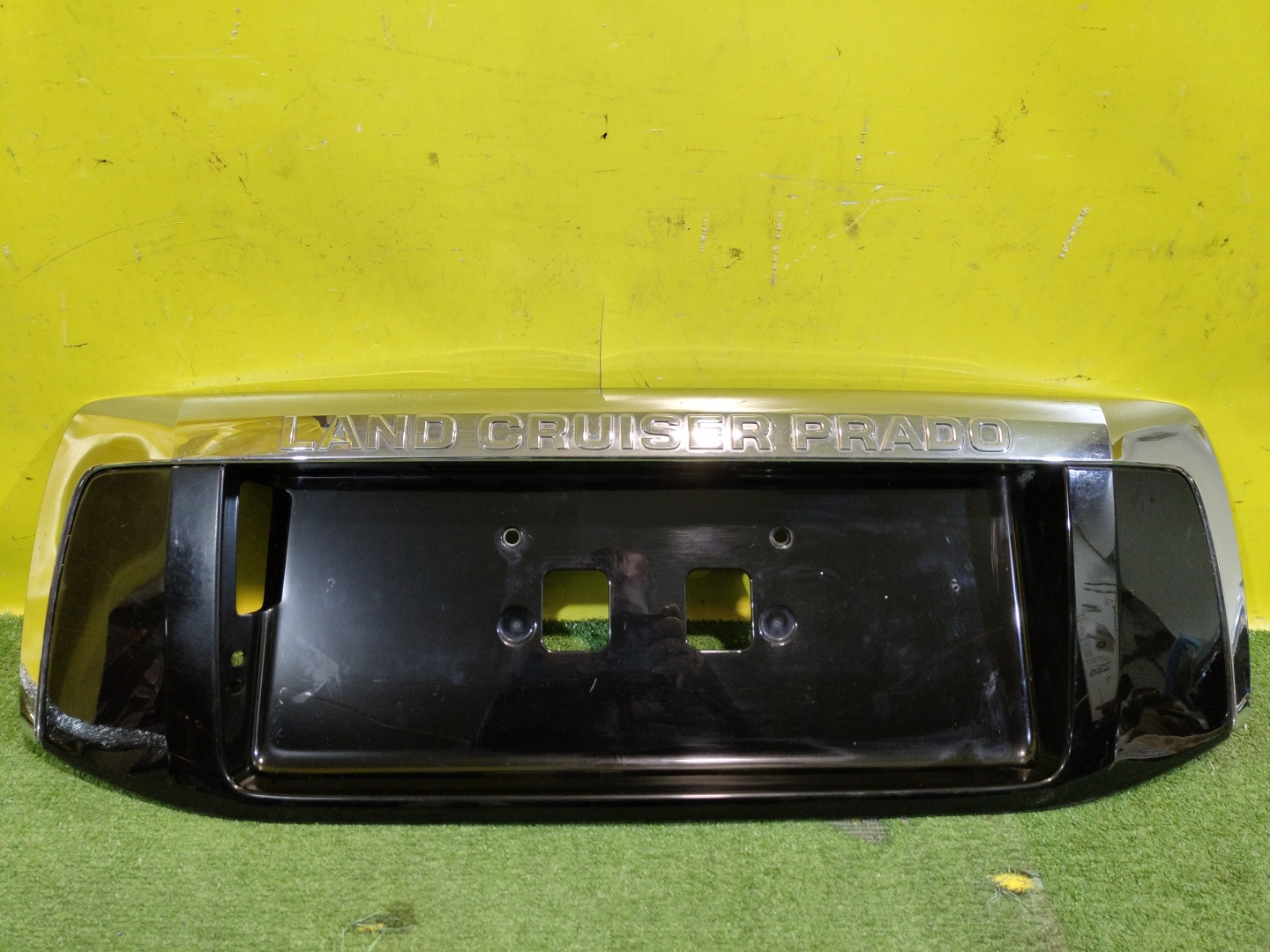 Toyota Land Cruiser Prado 150 2009 для Накладка крышки багажника