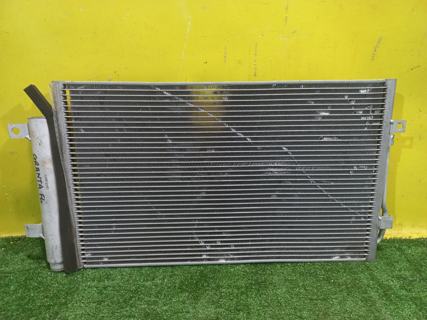 Lada Granta FL 2018- для Радиатор кондиционера