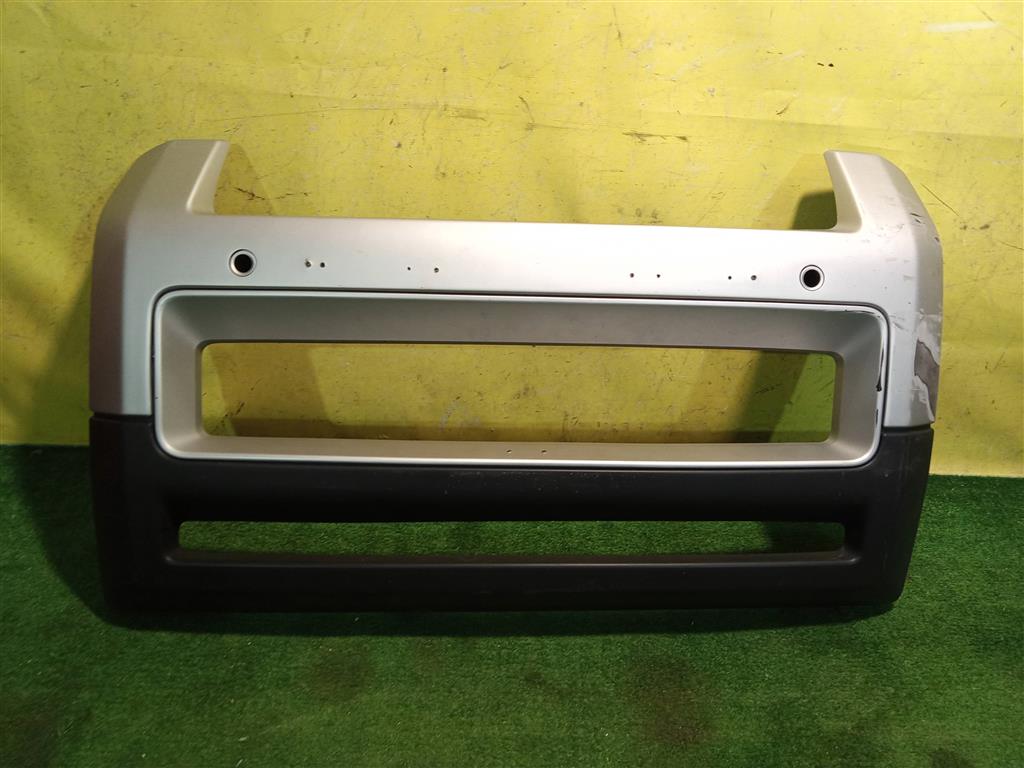 Land Rover Defender (110) 2019 для Накладка переднего бампера