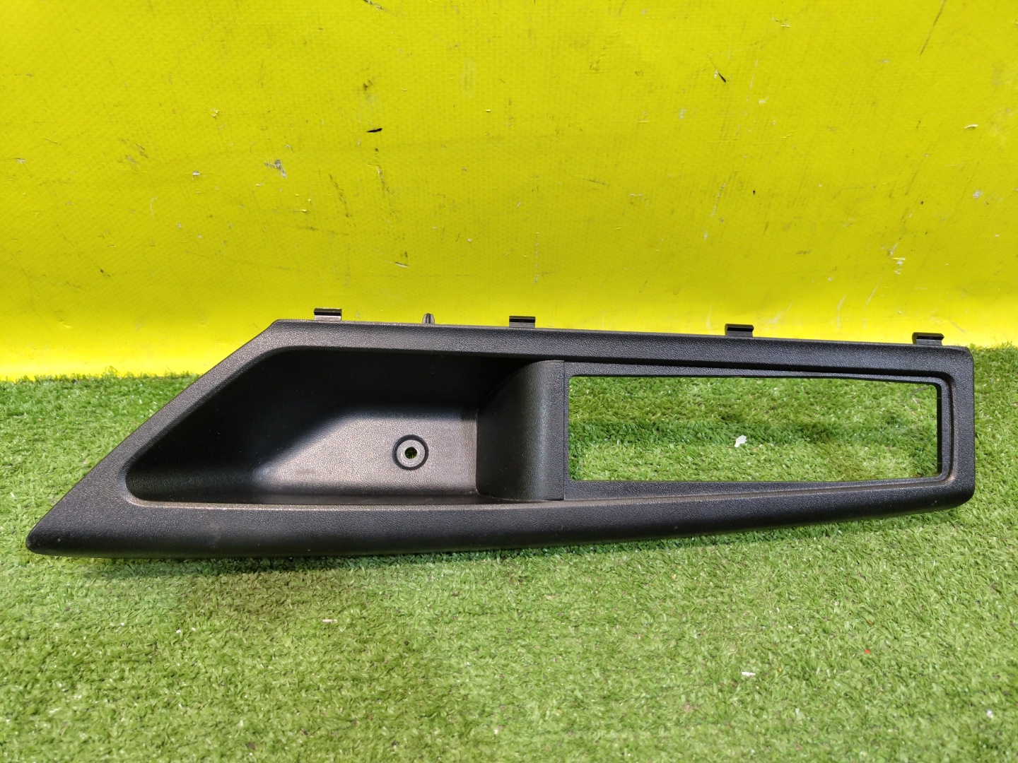 Lada Vesta 2015- для Накладка двери передней левой