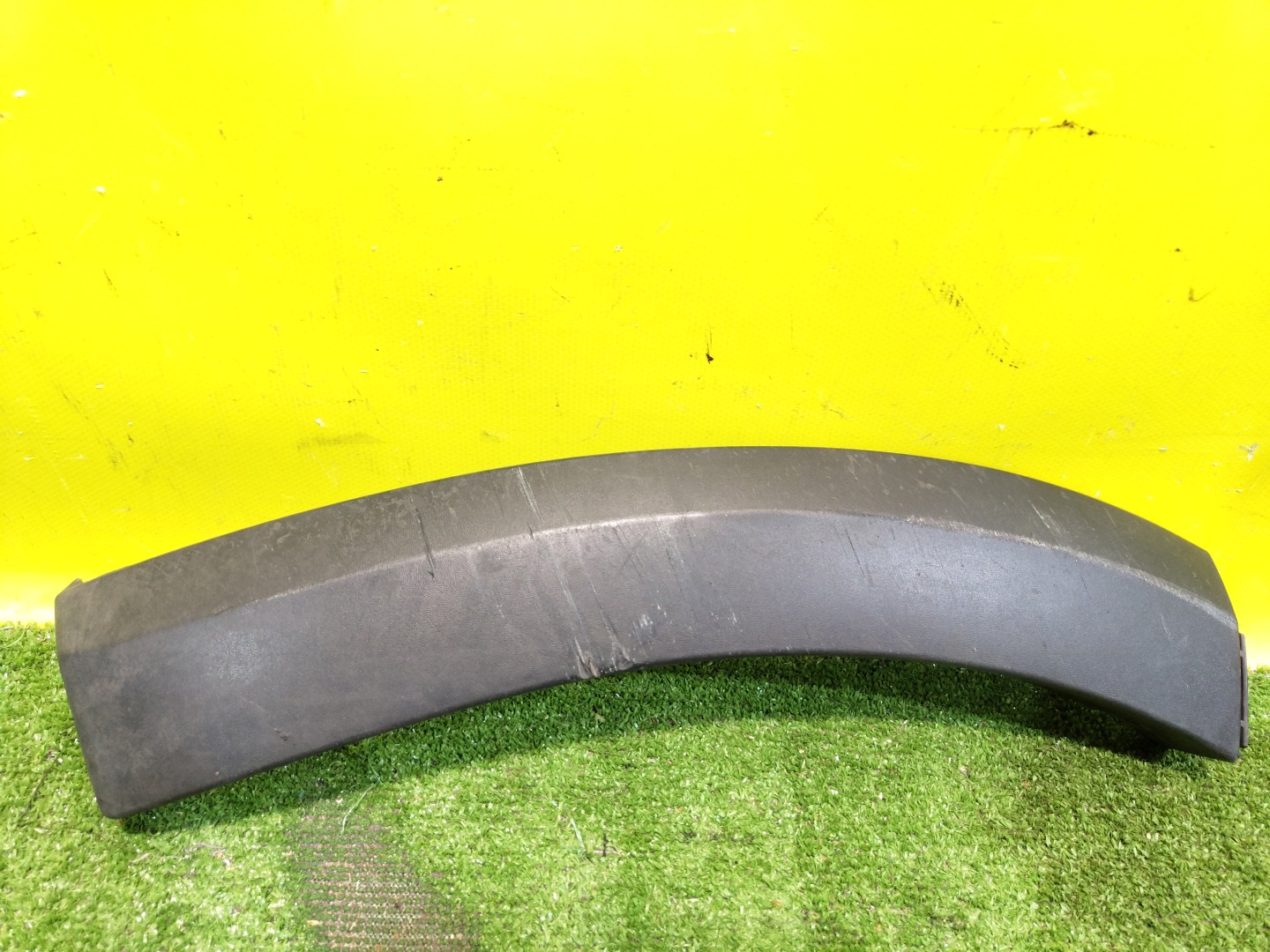 Renault Sandero Stepway 2014 для Накладка переднего бампера