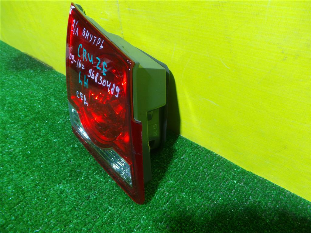 Chevrolet Cruze 2009 для Фонарь задний внутренний левый