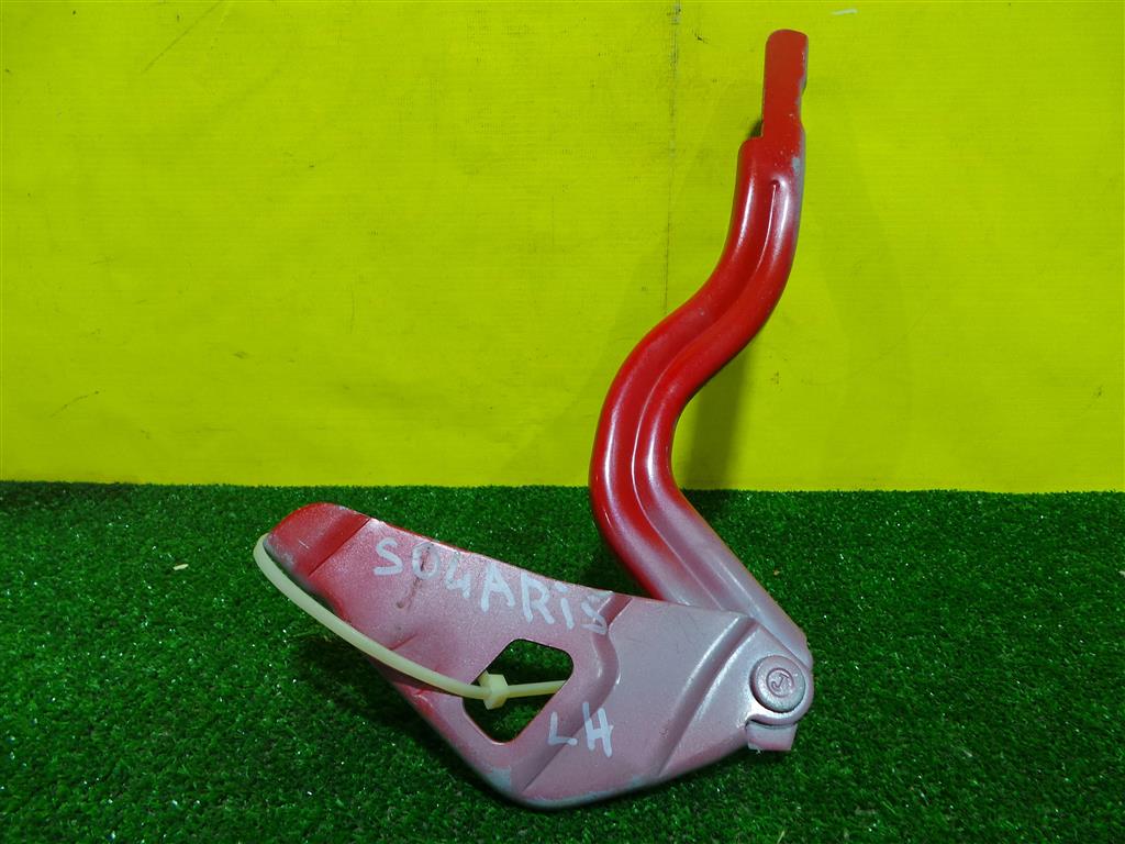 Hyundai Solaris 2010 для Петля капота левая