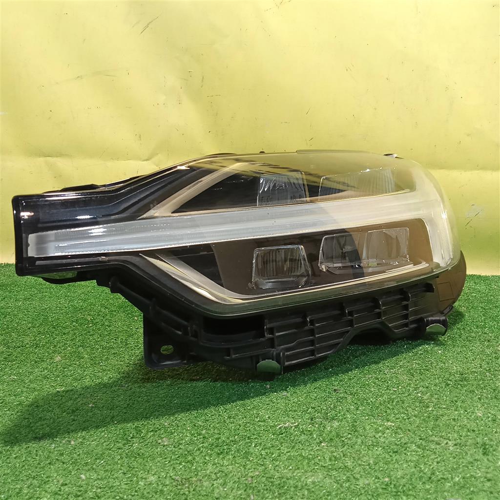 Volvo XC60 2017 для Фара левая