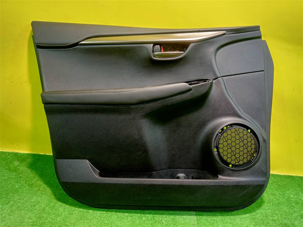 Lexus NX 2014 для Обшивка двери передней левой