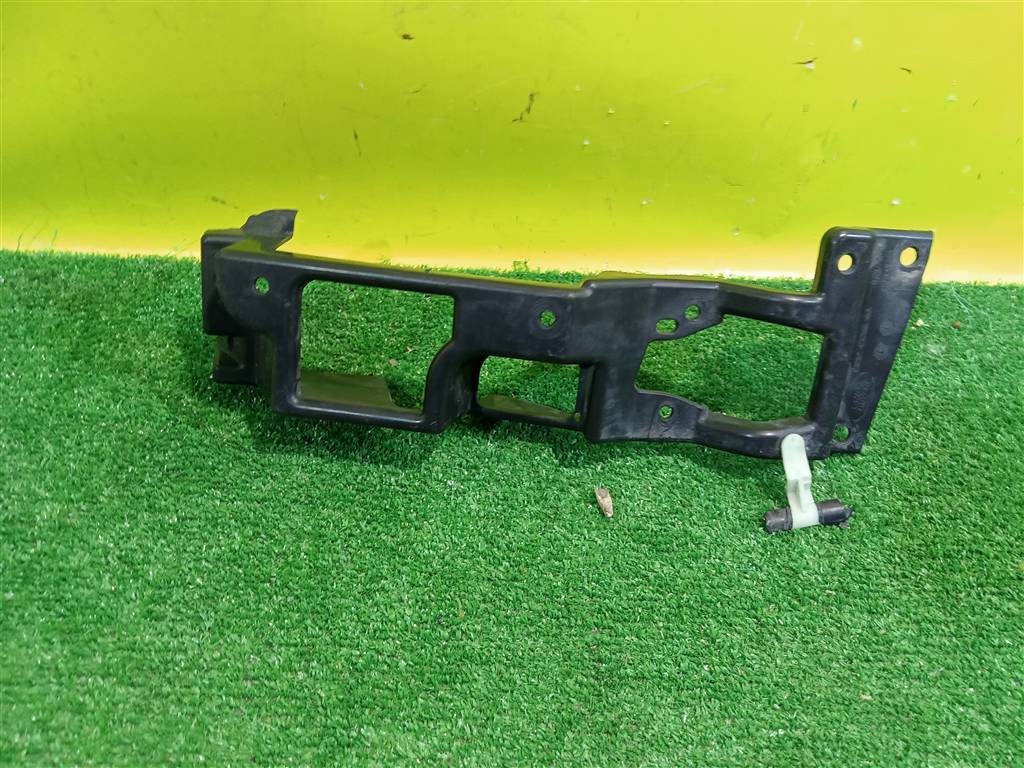 Land Rover Range Rover 4 L405 2012 для Кронштейн фары противотуманной правой