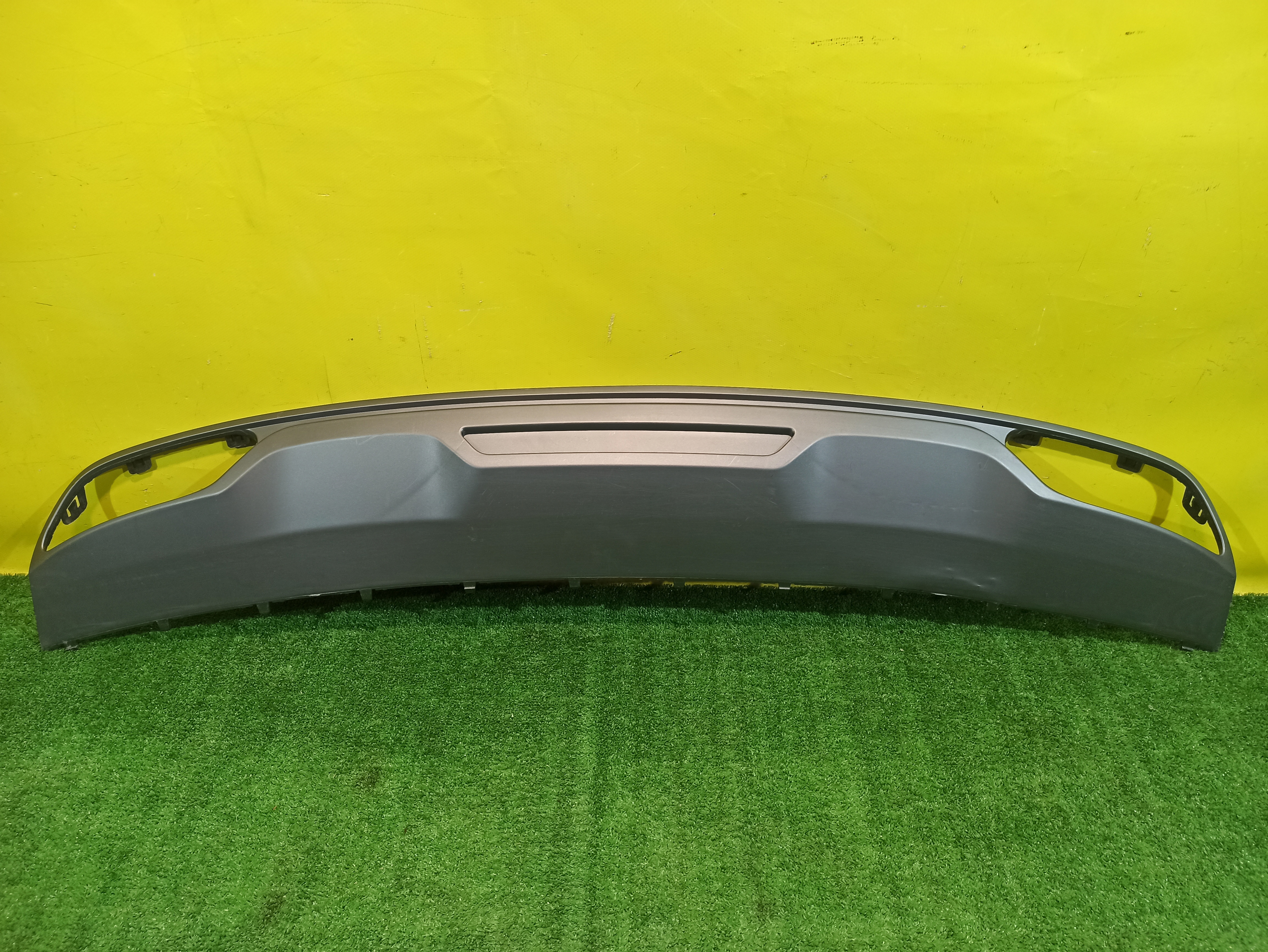 Geely  Atlas Pro 2019 для Накладка заднего бампера