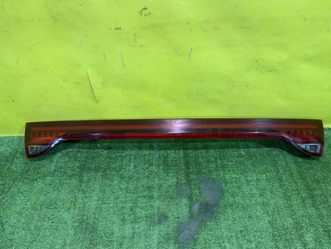 Livan S6 pro 2023 для Фонарь задний центральный