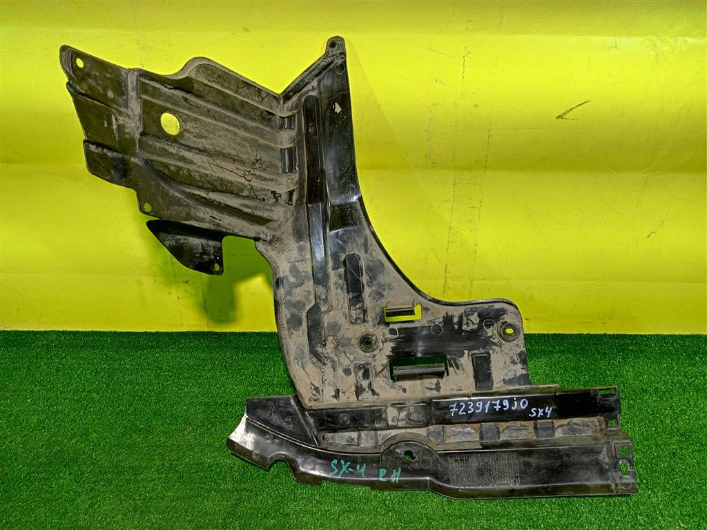 Suzuki SX4 2006 для Фара ДХО LED левый