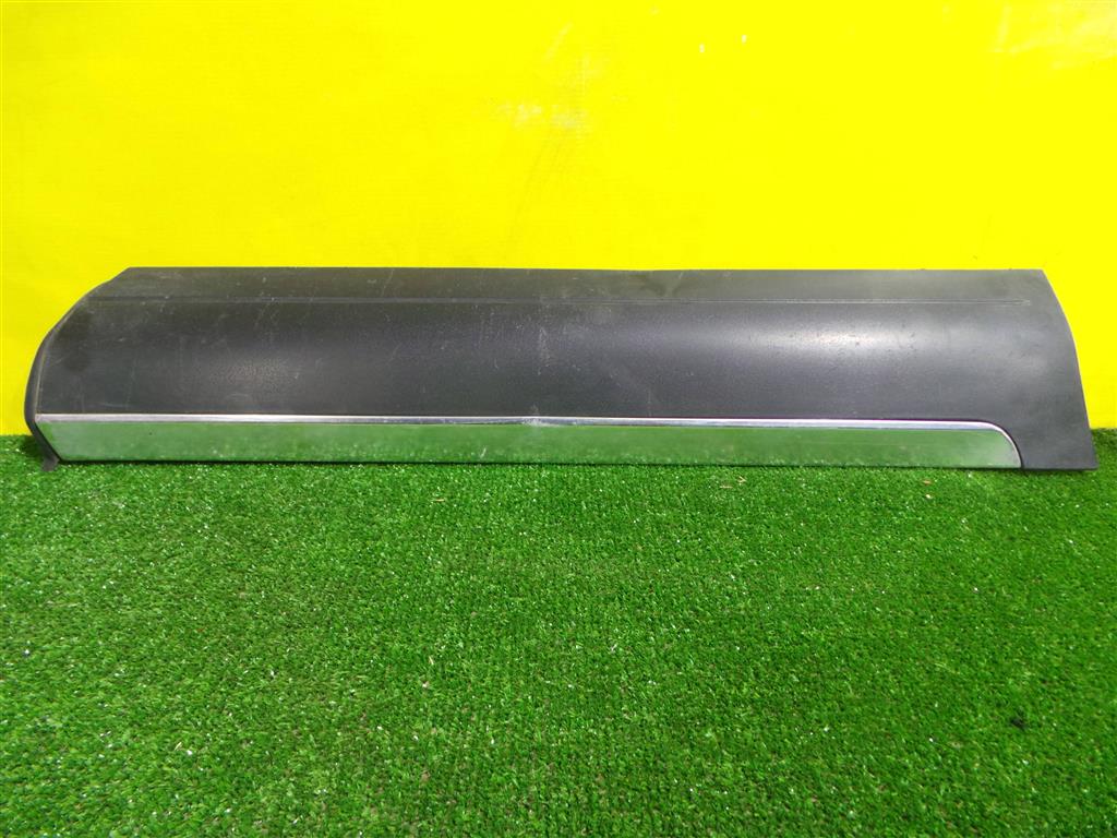 Volkswagen  Touareg GP 2002 для Накладка двери задней правой