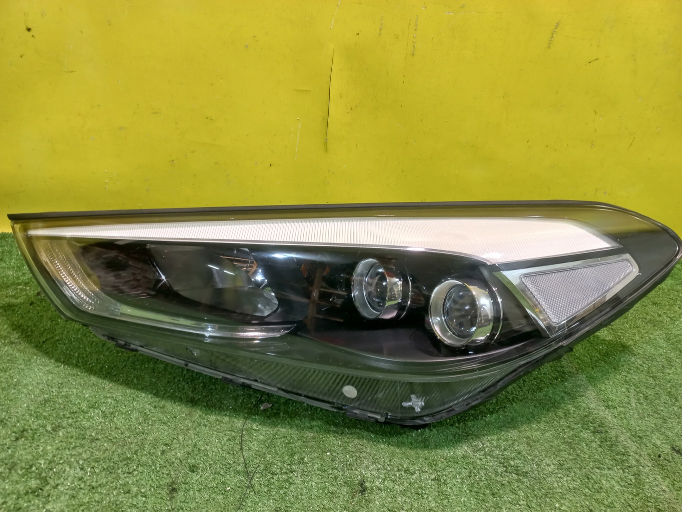 Hyundai Tucson (TL) 2015 для Фара левая LED