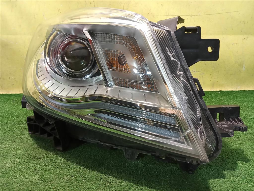 Haval (Хавал) H9 2015  для Фара правая LED