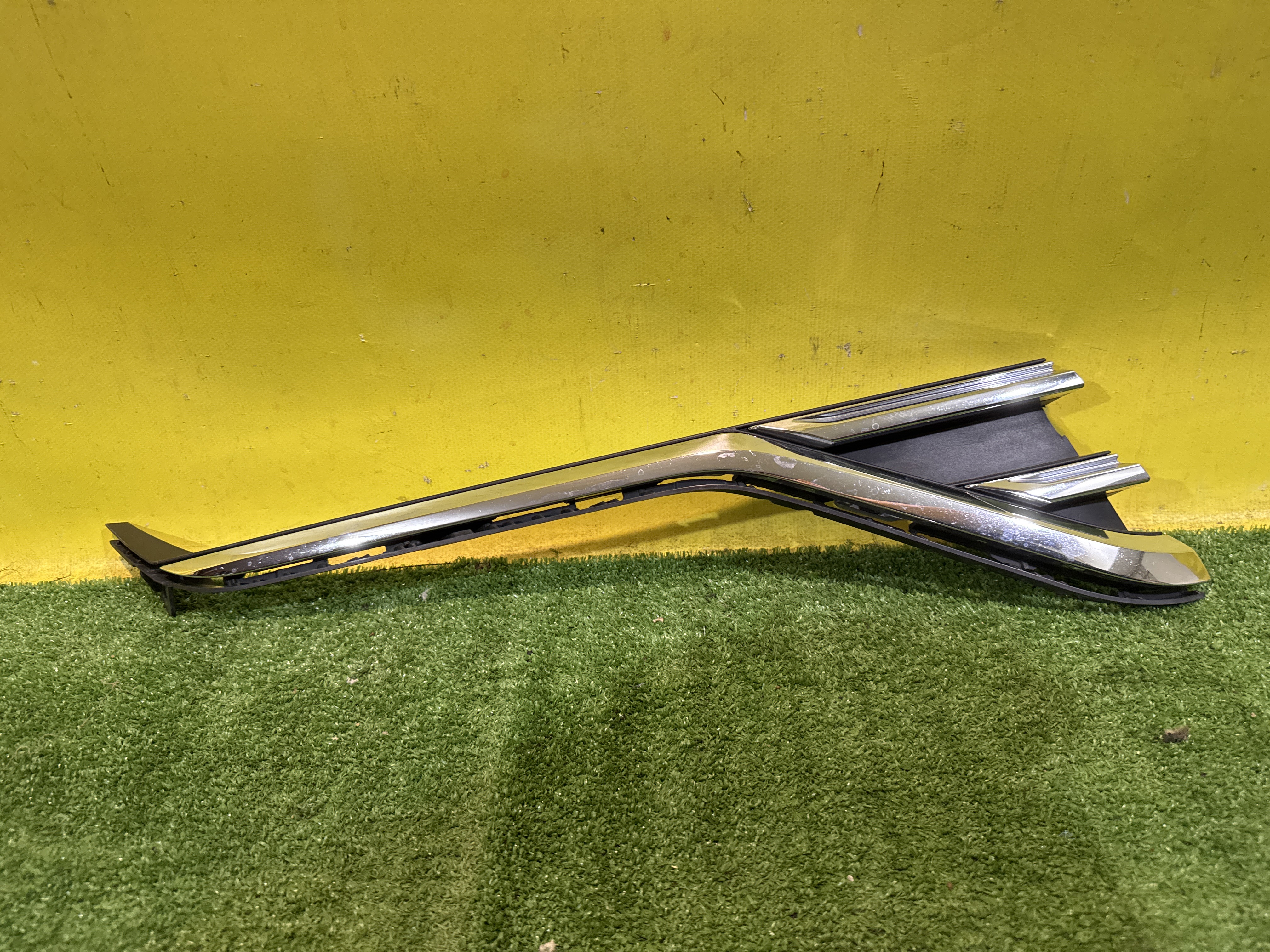 Volkswagen  Touareg CR 2018 для Решетка радиатора