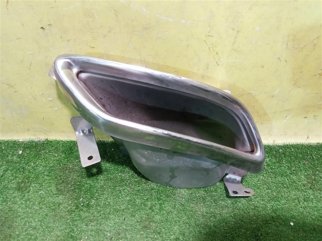 Geely  Atlas Pro 2019 для Насадка глушителя правая