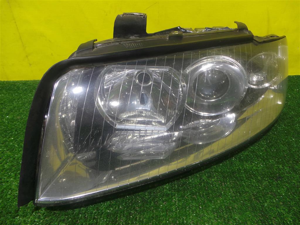Audi A4 (B6) 2000 для Фара левая