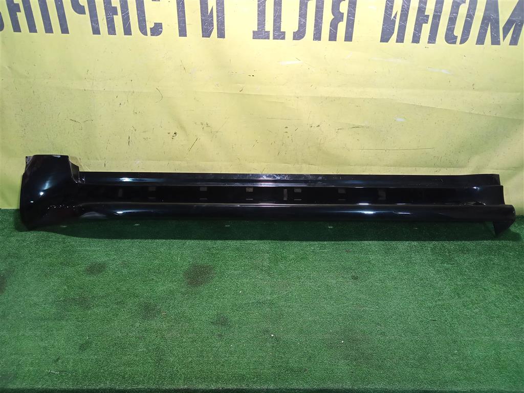 Toyota Land Cruiser (300) 2021 для Накладка порога левая