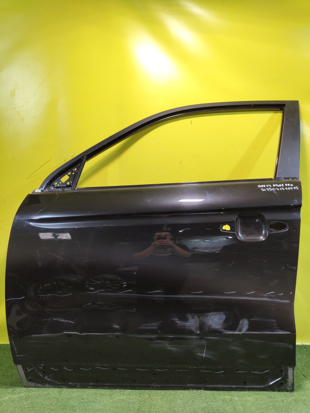 Geely  Atlas Pro 2019 для Дверь передняя левая