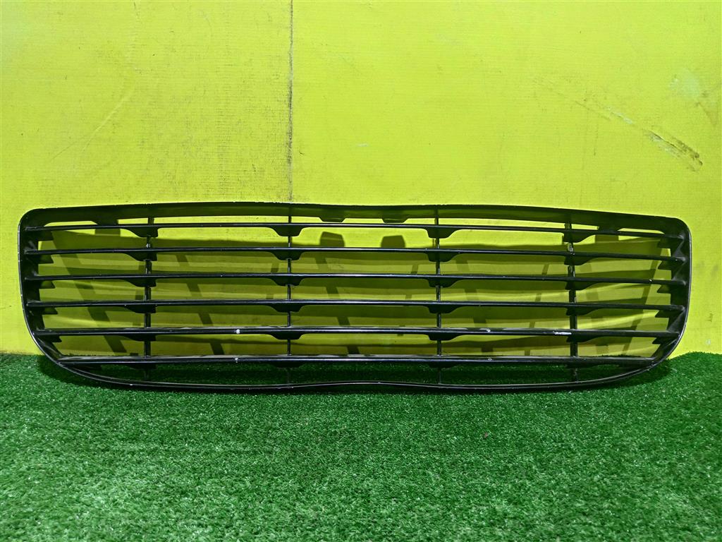 Porsche  Cayenne 1 955 2002 для Решетка в бампер центральная