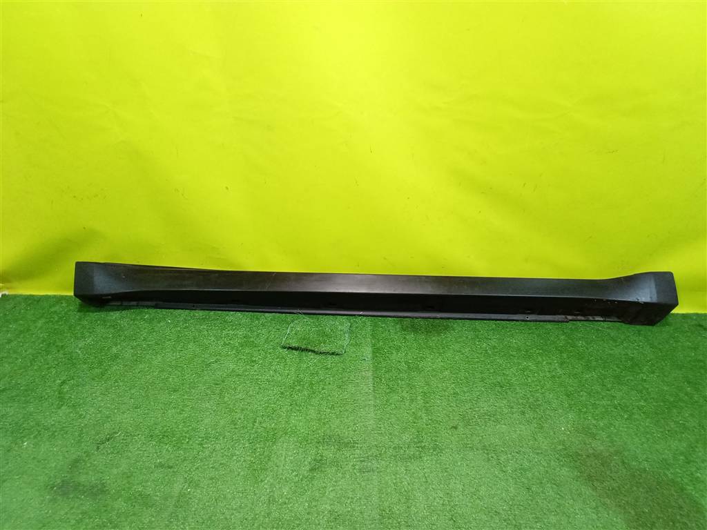 Subaru Outback (B14) 2009 для Накладка порога правая