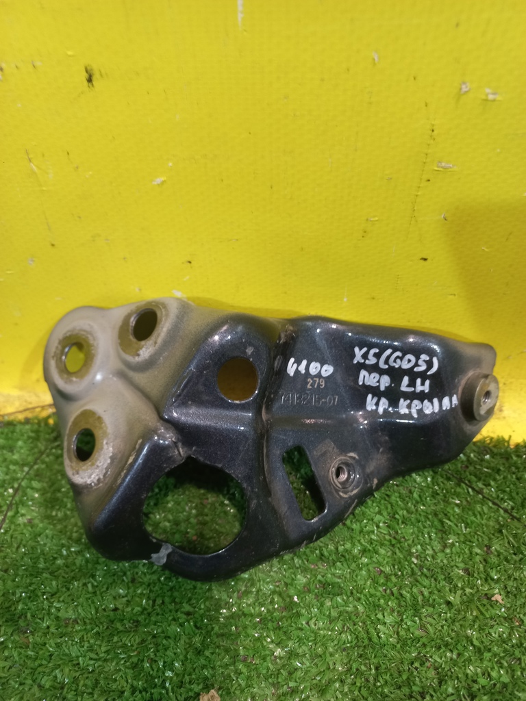 BMW X5 G05 2018 для Кронштейн крепления переднего левого крыла