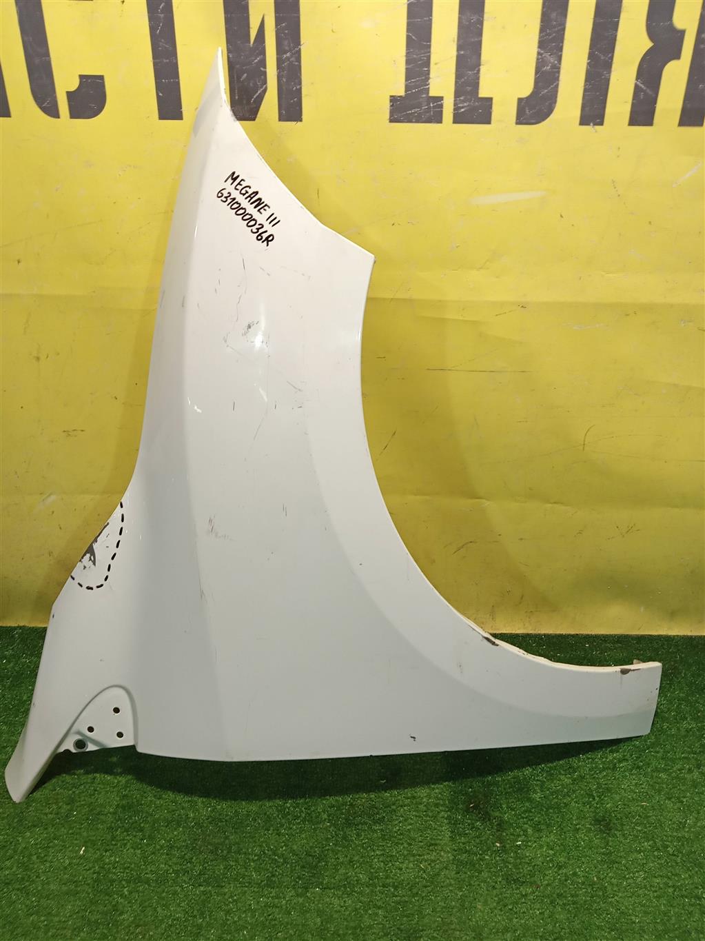 Renault Megane III 2009  для Крыло переднее правое