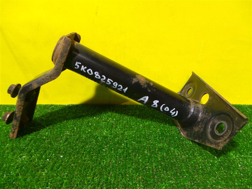 Skoda  Octavia A7 2013 для Кронштейн защиты картера