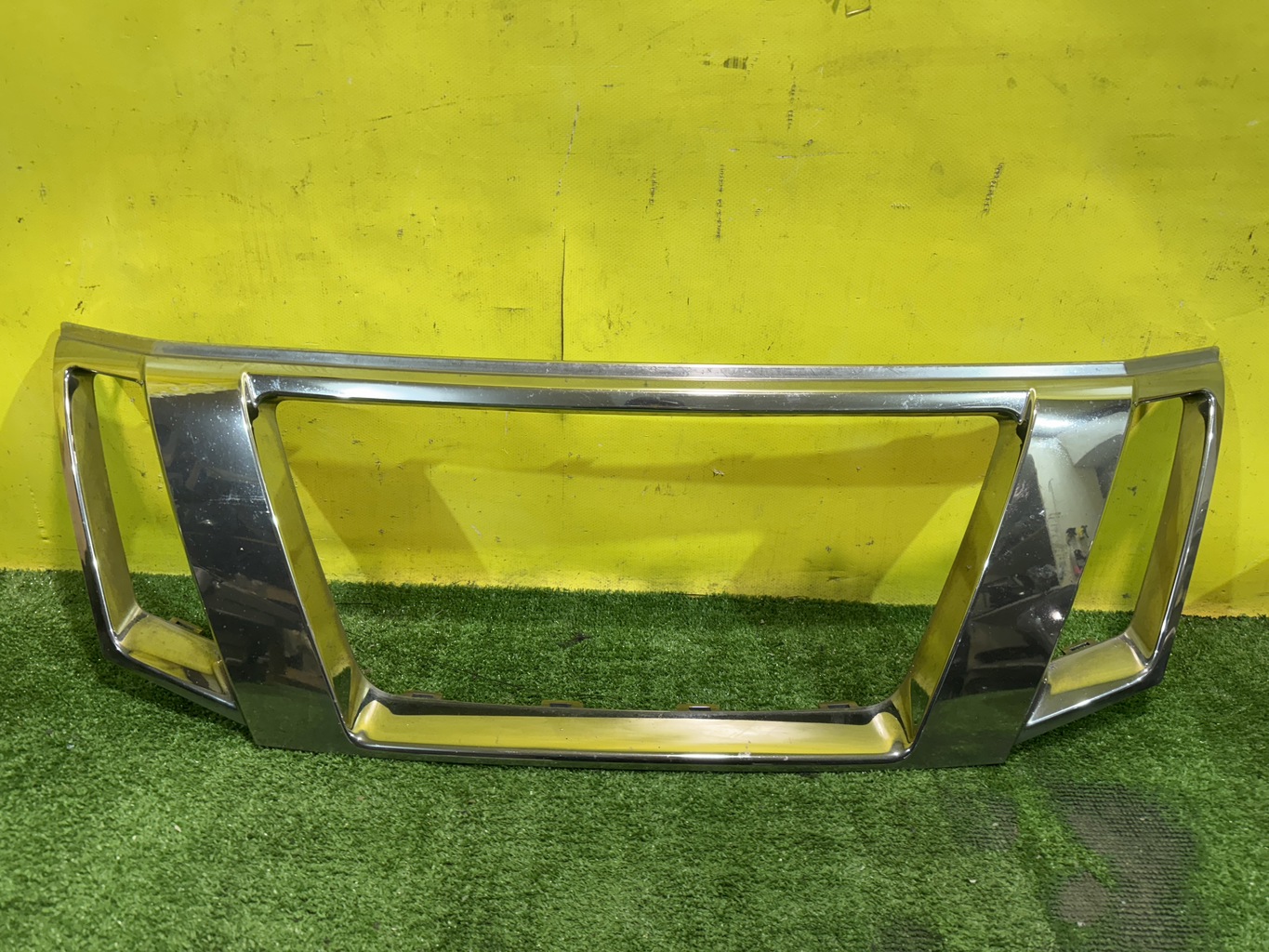 Nissan Terrano (D10) 2014 для Хром решетки радиатора