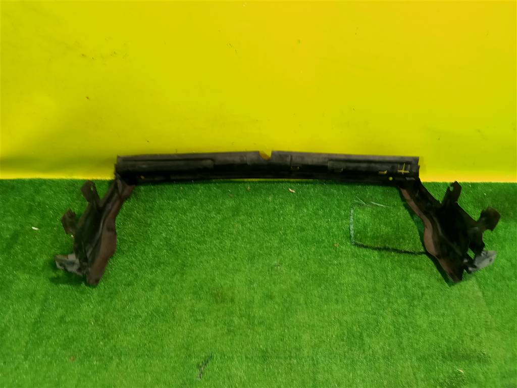 BMW 5 G30 2016 для Воздуховод радиатора нижний