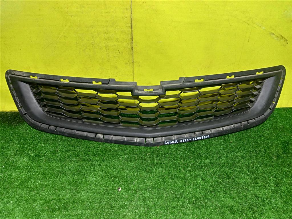 Chevrolet Cobalt 2013  для Решетка радиатора