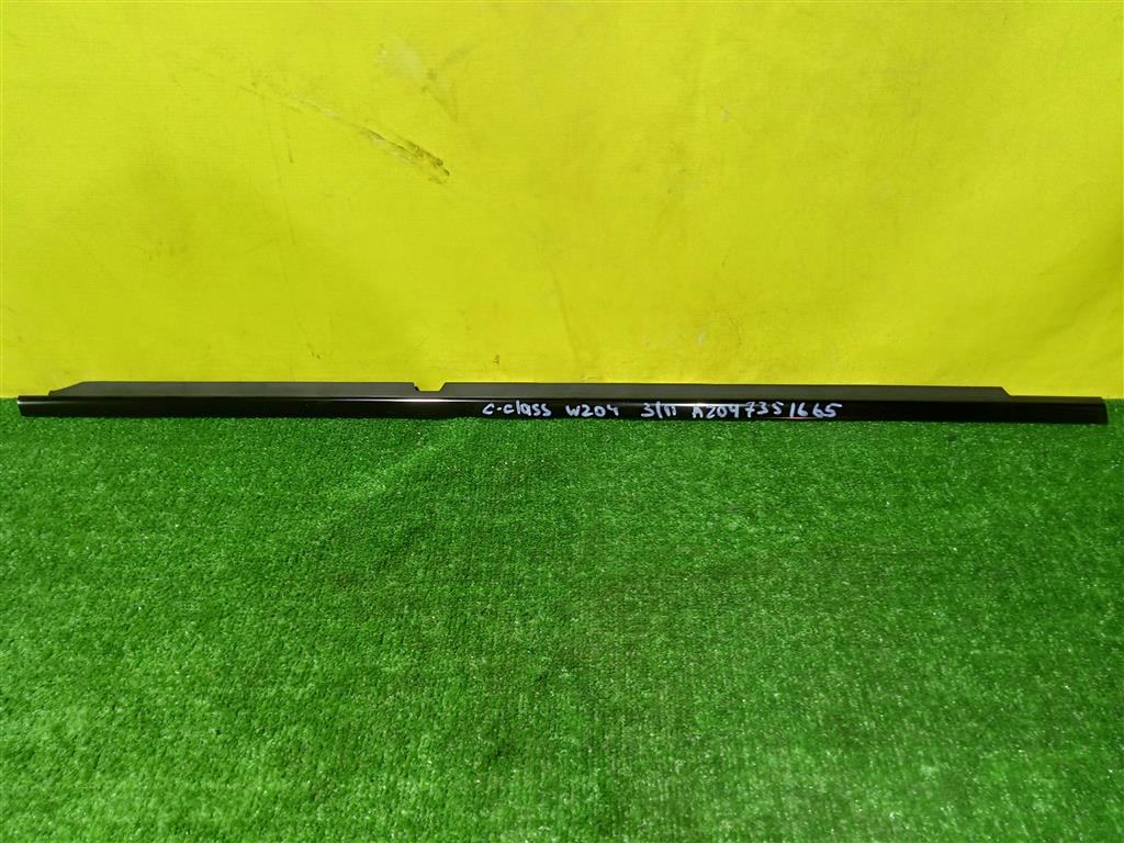 MERСEDES BENZ C-Class (W204) 2007 для Накладка стекла заднего правого