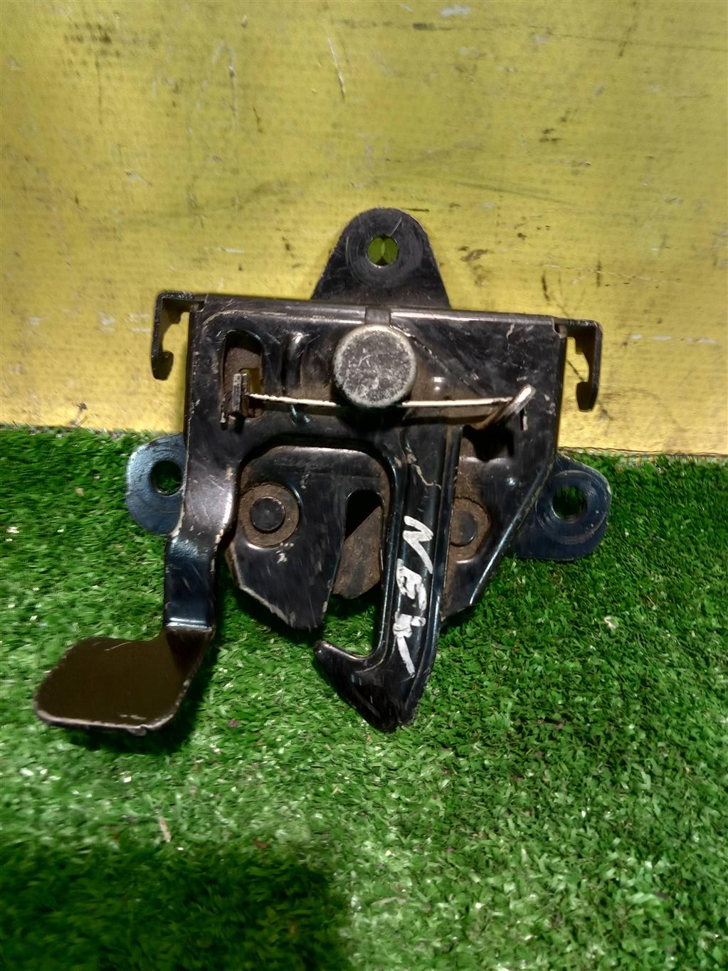 Hyundai Elantra (HD) 2006 для Замок капота