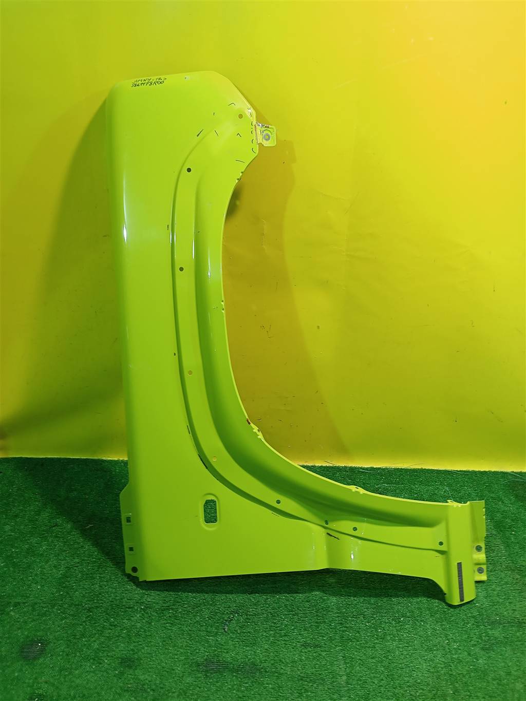 Suzuki Jimny 2018- для Крыло переднее правое