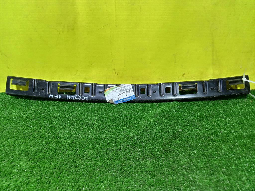 Ssang Yong Actyon 2010 для Кронштейн заднего бампера верхний