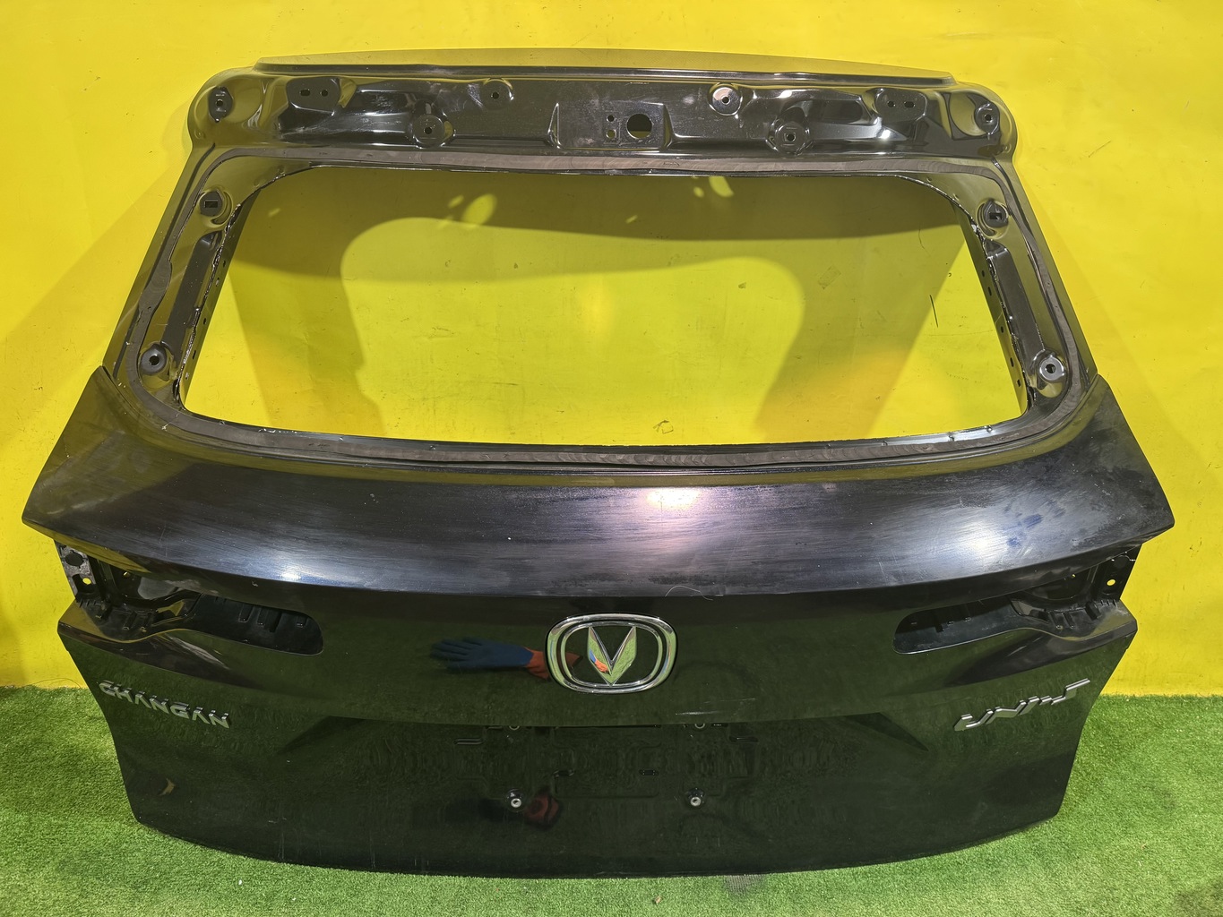 Changan UNI-S 2024 для Дверь багажника
